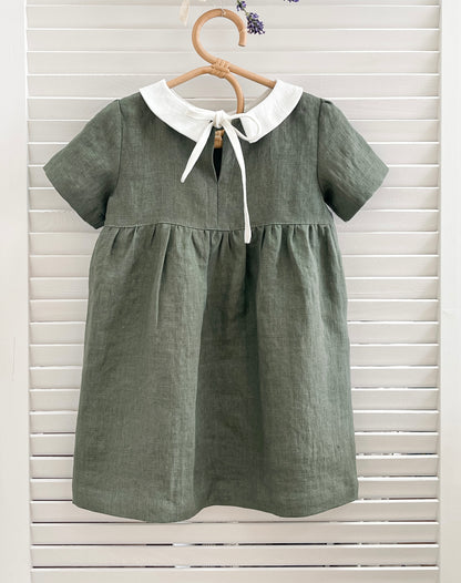 Girls Peter Pan collar dress