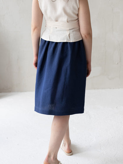 Loose linen skirt with Buttons