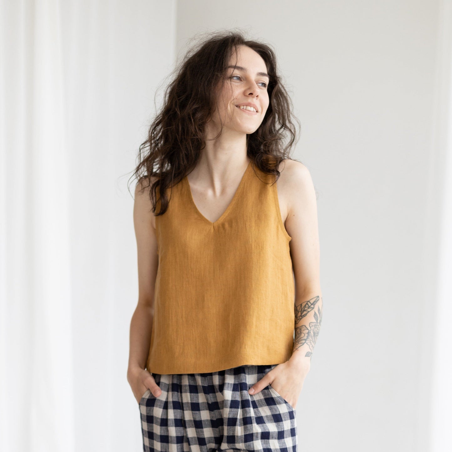 Linen crop top, V neck top