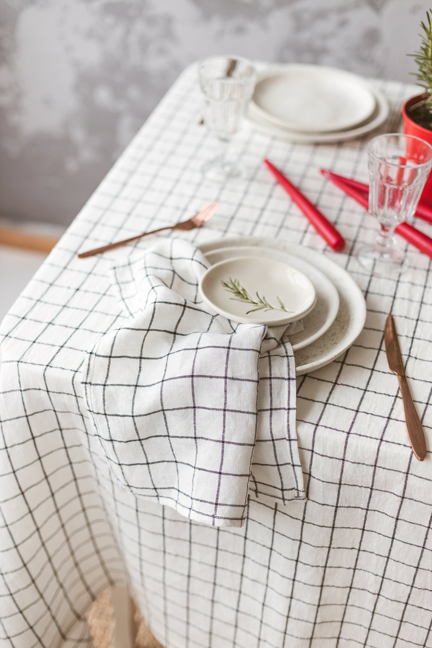 Linen tablecloth WIDE & REGULAR - Large windows